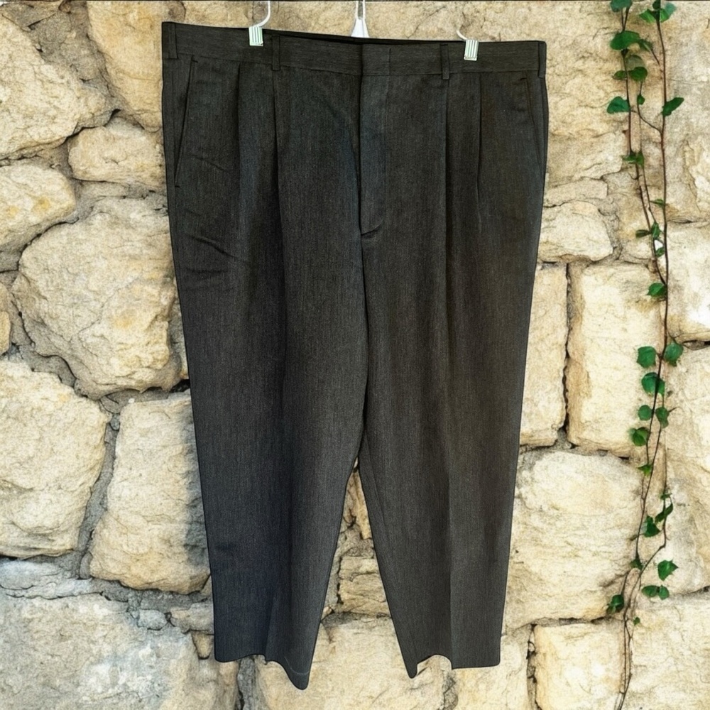 Perry Ellis Gray Dress Pants Pleated Front ☑️